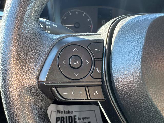 Used 2025 Toyota Corolla LE FWD image 11