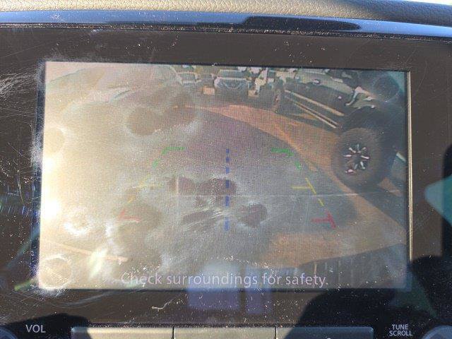 Used 2024 Nissan Titan SV w/ SV Convenience Package RWD image 39