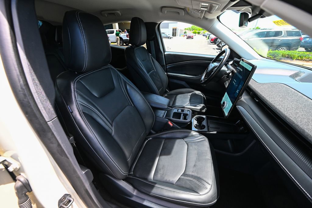 Certified 2025 Ford Mustang Mach-E Premium AWD/4WD image 21