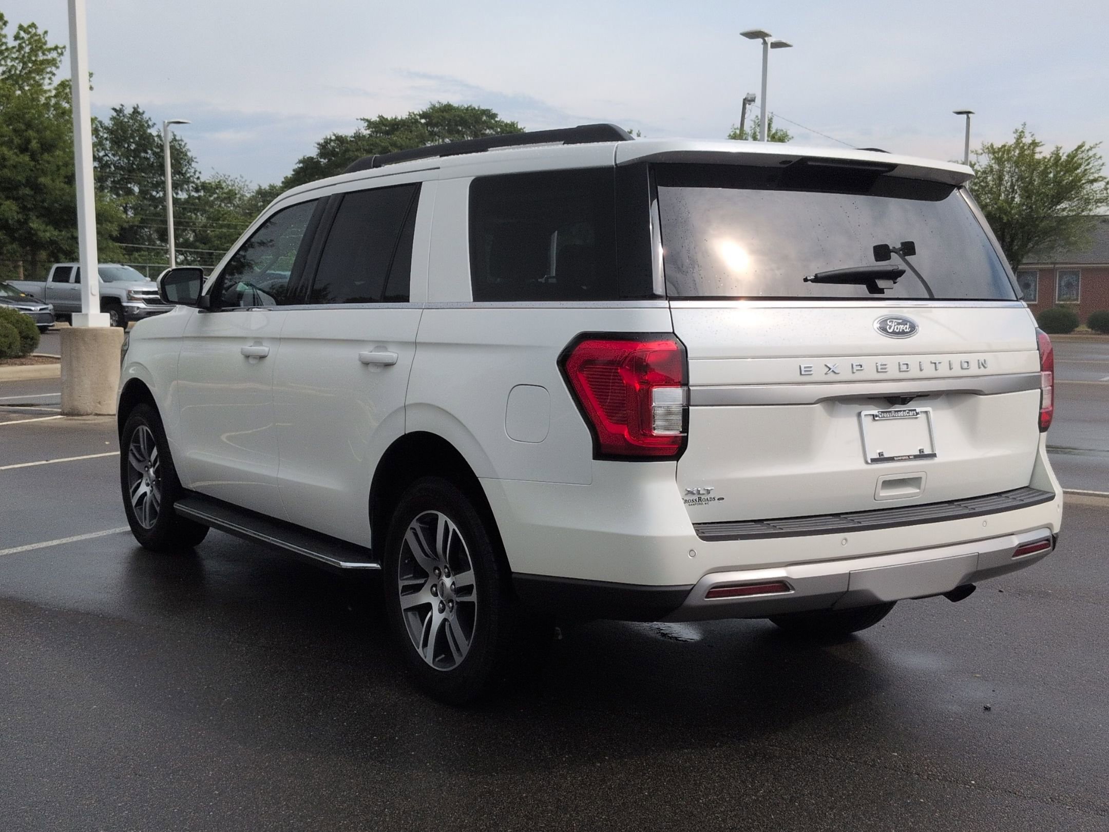 Certified 2023 Ford Expedition XLT RWD image 6