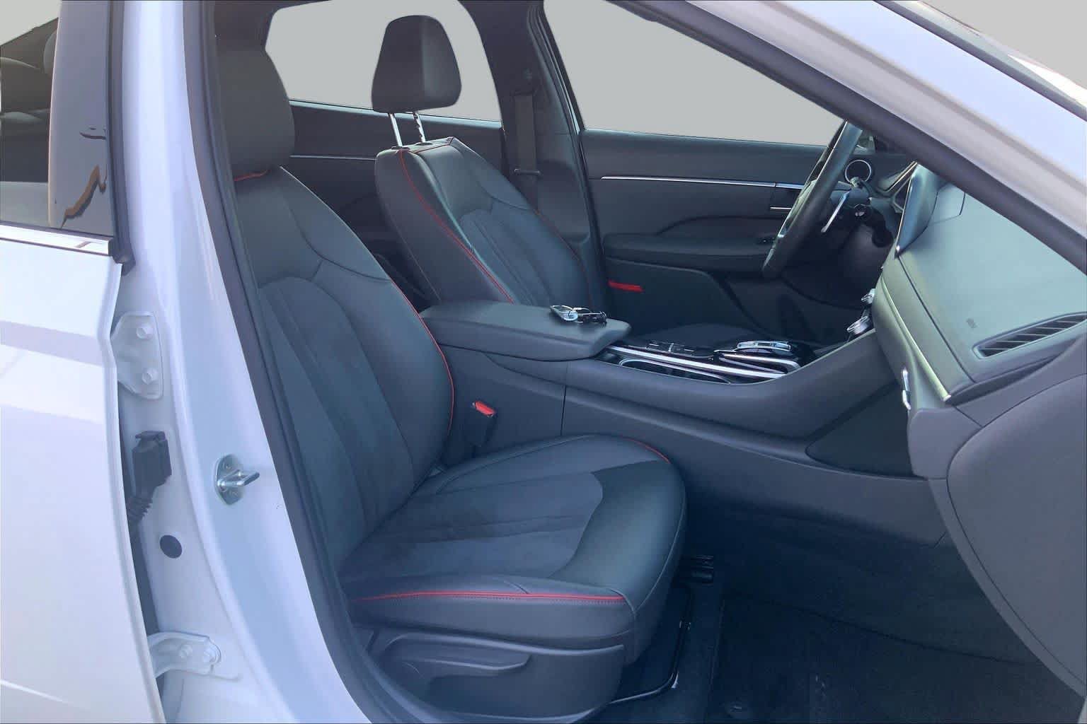 Used 2022 Hyundai Sonata SEL Plus w/ Cargo Package FWD image 9