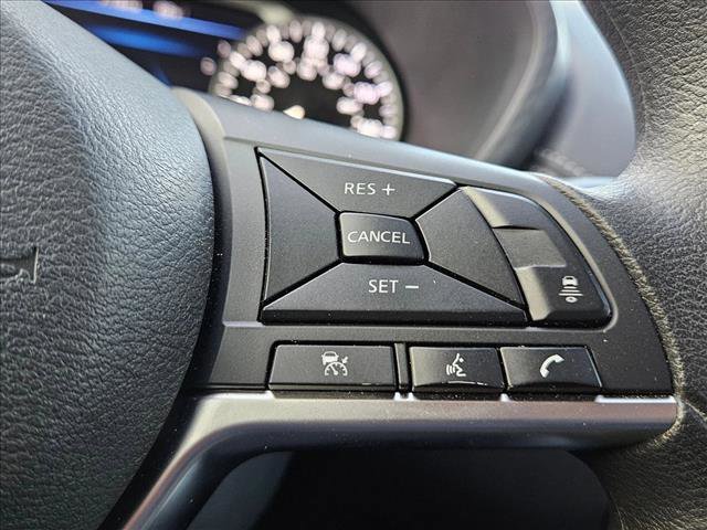 Used 2025 Nissan Sentra SV image 21