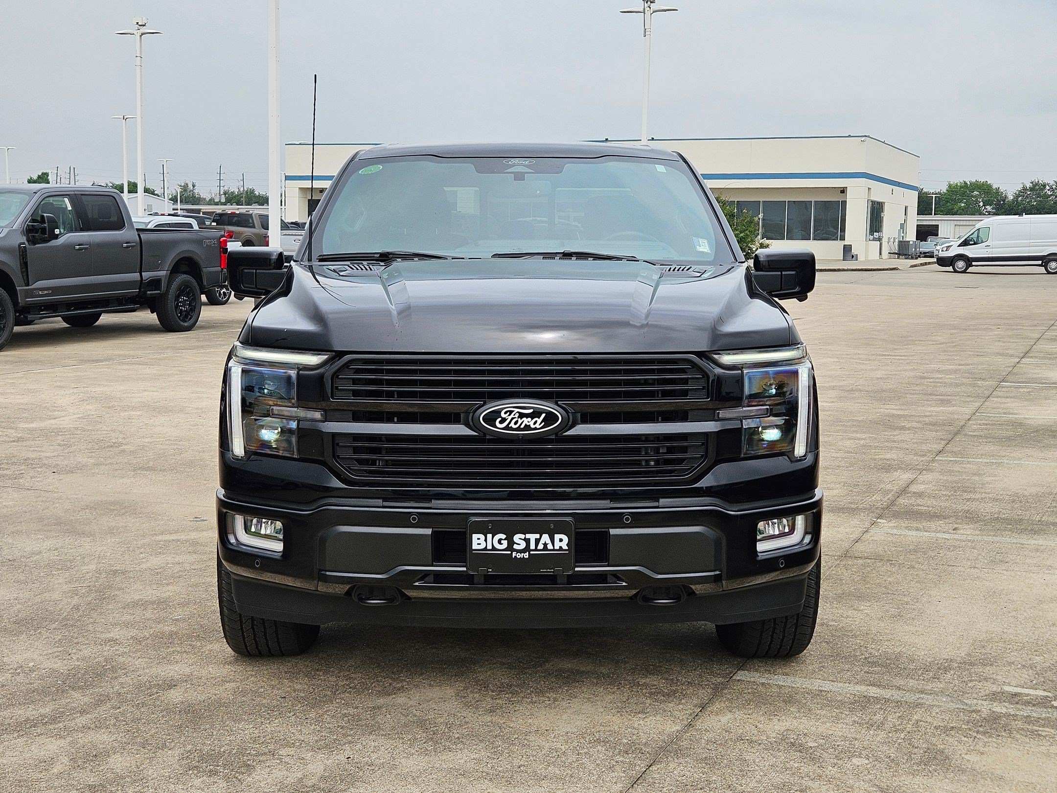 Certified 2025 Ford F150 Platinum w/ Equipment Group 702A High AWD/4WD image 11