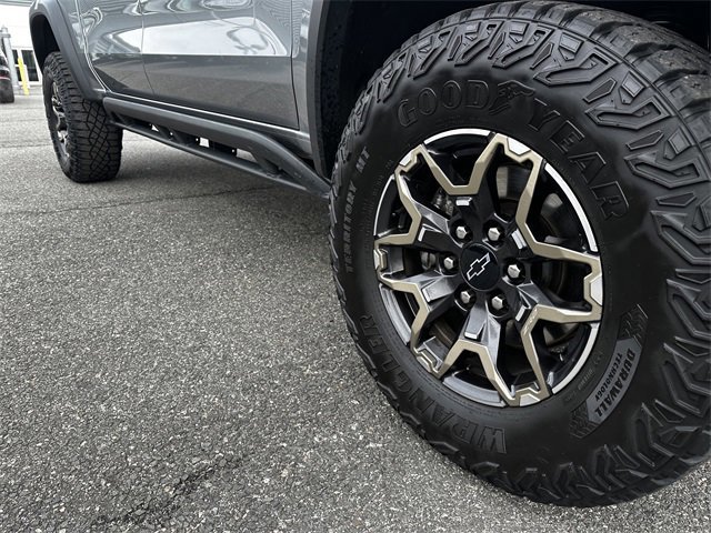 Used 2023 Chevrolet Colorado ZR2 w/ ZR2 Convenience Package III image 11