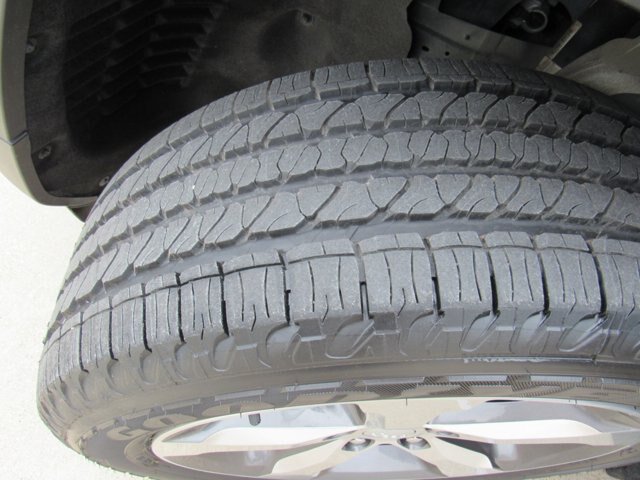 Used 2021 Jeep Grand Cherokee L Limited RWD image 14