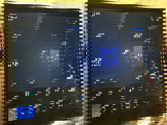 Certified 2022 Ford Expedition Limited image 12