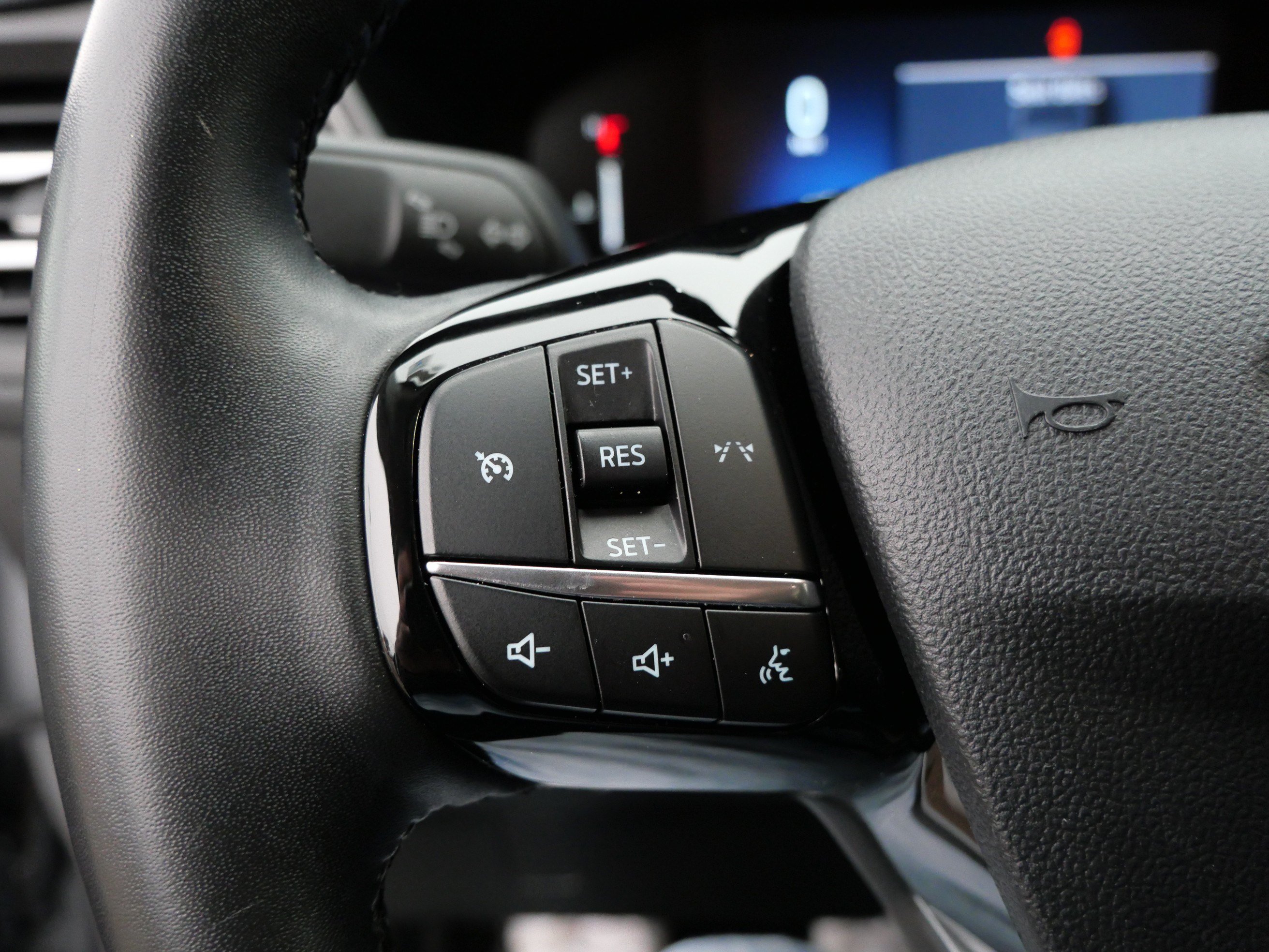 Certified 2024 Ford Escape Active AWD/4WD image 28