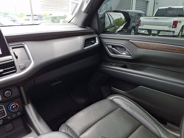 Used 2021 Chevrolet Suburban High Country AWD/4WD image 23