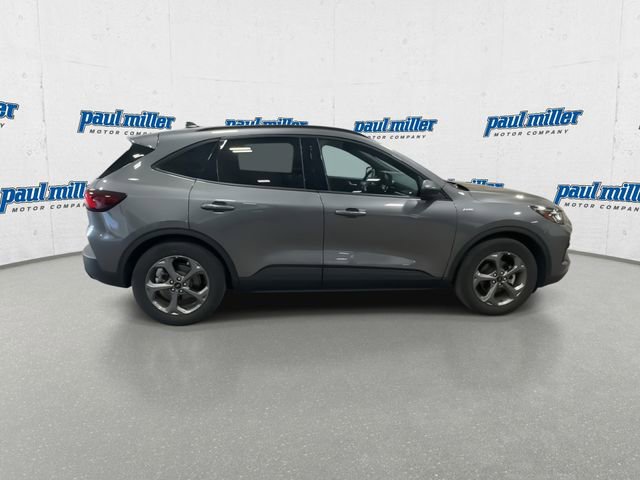 Certified 2025 Ford Escape ST-Line FWD image 12
