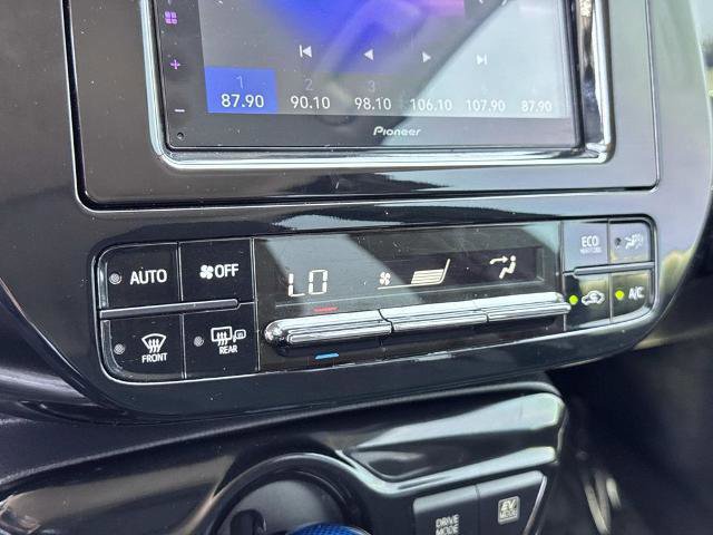 Used 2017 Toyota Prius One image 13