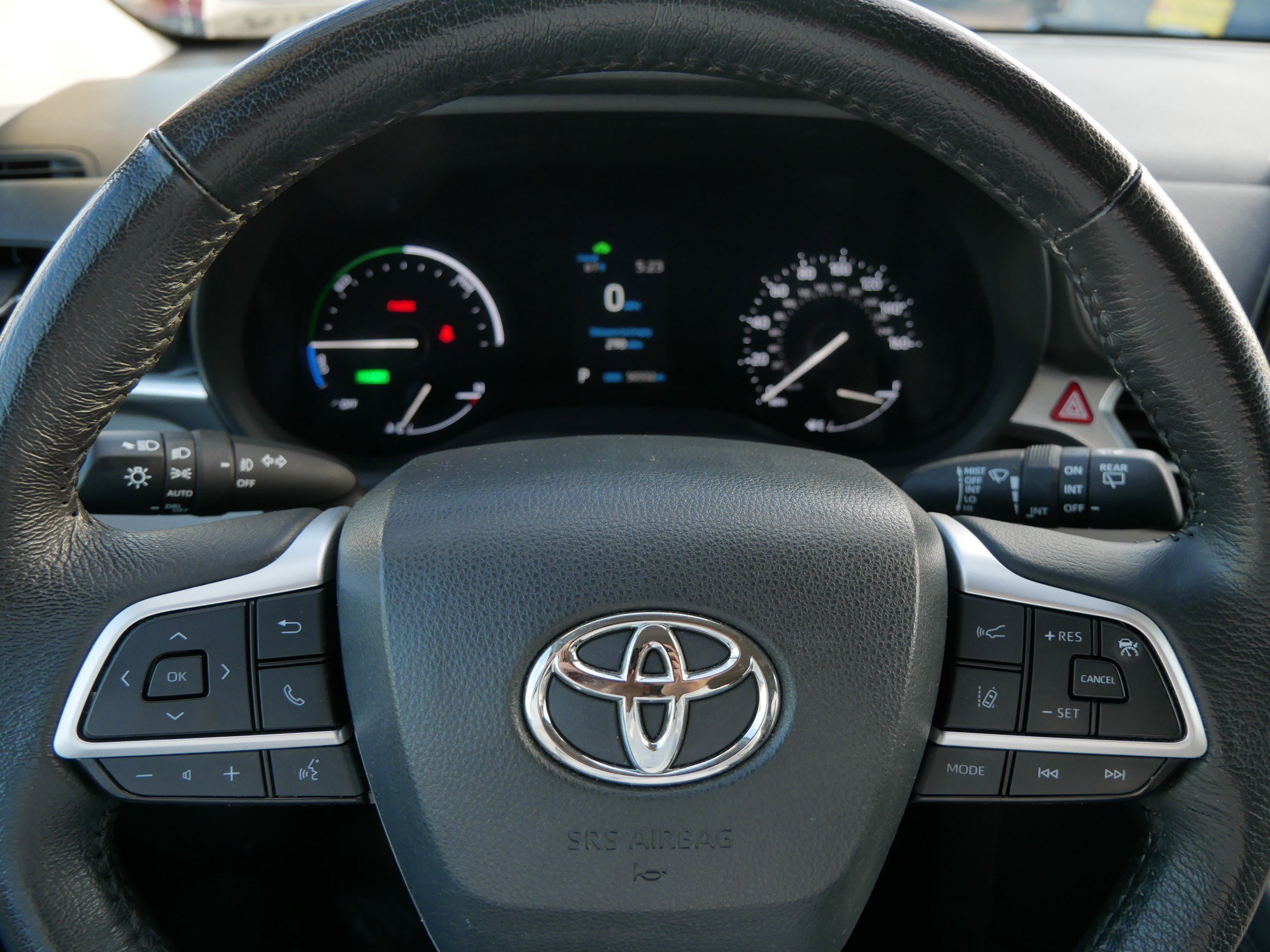 Used 2024 Toyota Sienna XLE image 25