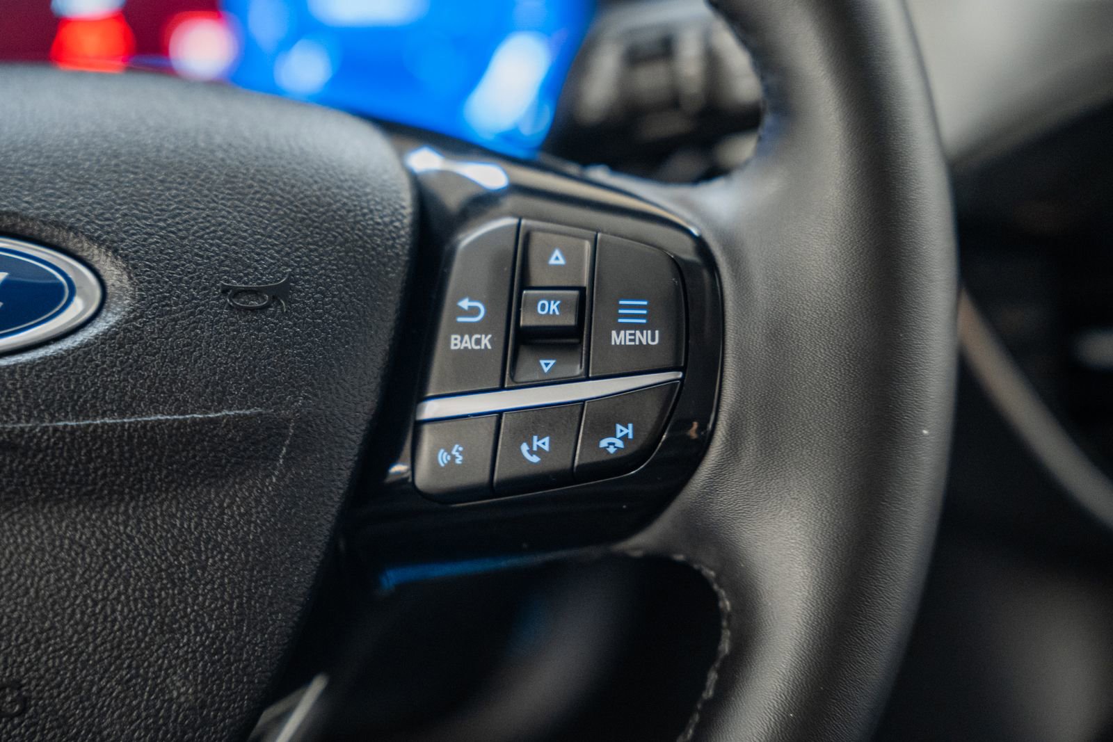 Certified 2022 Ford Escape Titanium image 32