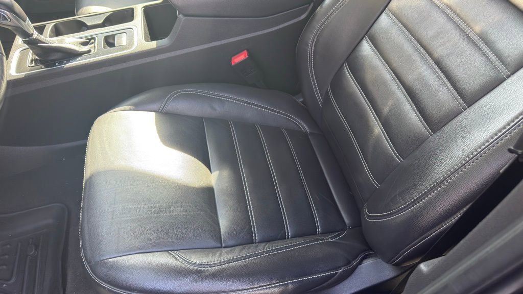 Certified 2019 Ford Escape Titanium image 11