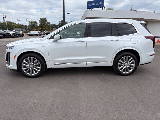 Used 2024 Cadillac XT6 Premium Luxury w/ Technology Package AWD/4WD image 2