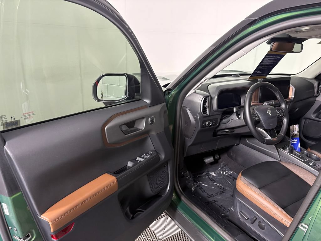Certified 2025 Ford Bronco Sport Outer Banks w/ Outer Banks Tech Package+ AWD/4WD image 12