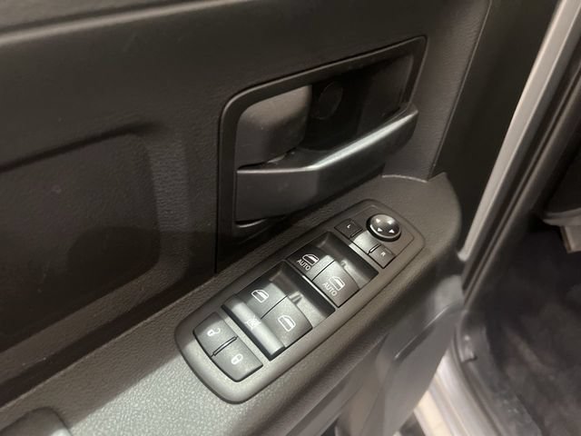 Used 2020 RAM 3500 Tradesman w/ Chrome Appearance Group RWD image 13