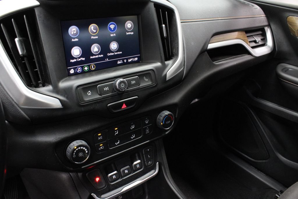 Used 2020 GMC Terrain SLE w/ Elevation Edition FWD image 30