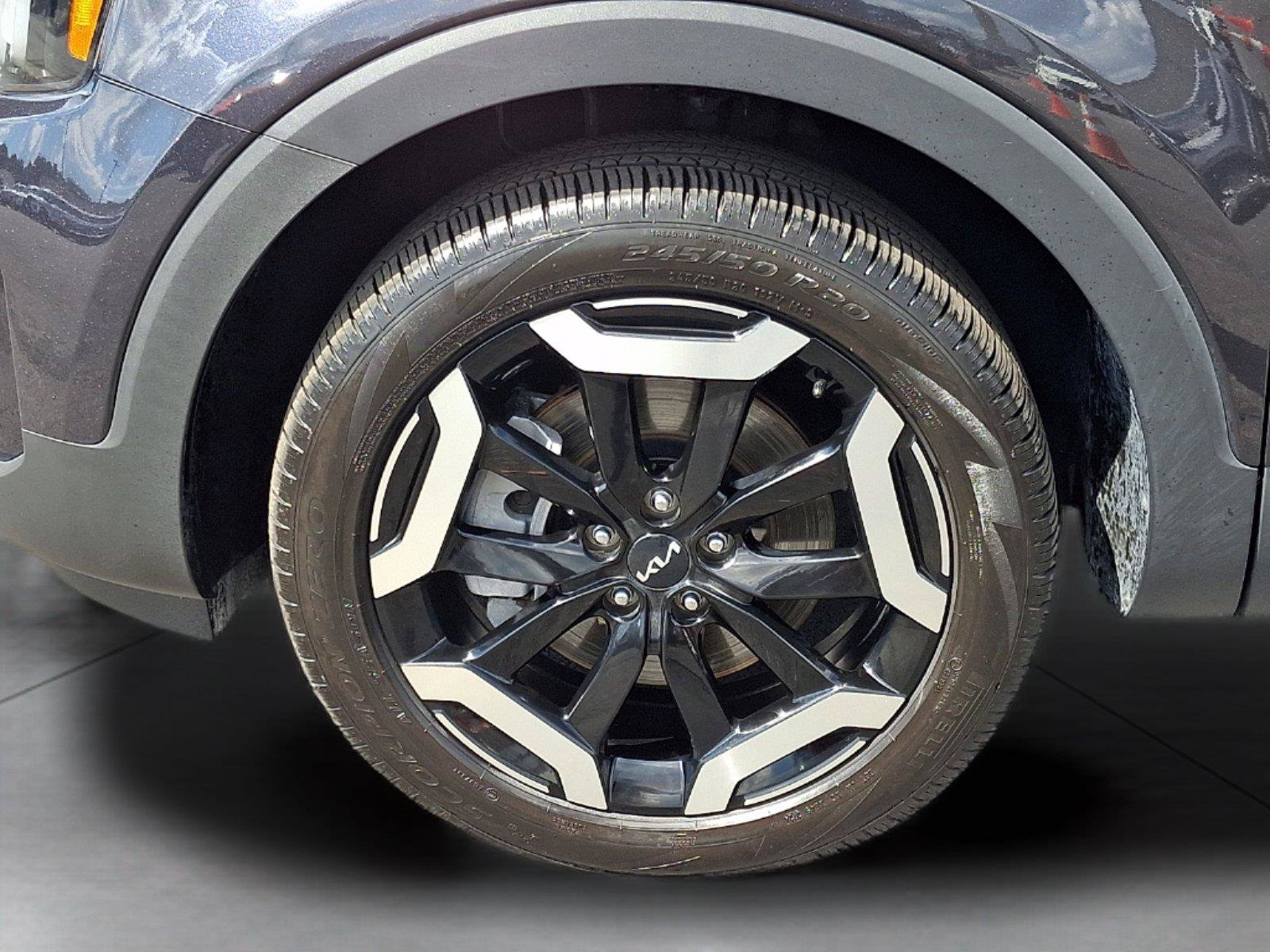 Used 2025 Kia Telluride EX FWD image 9