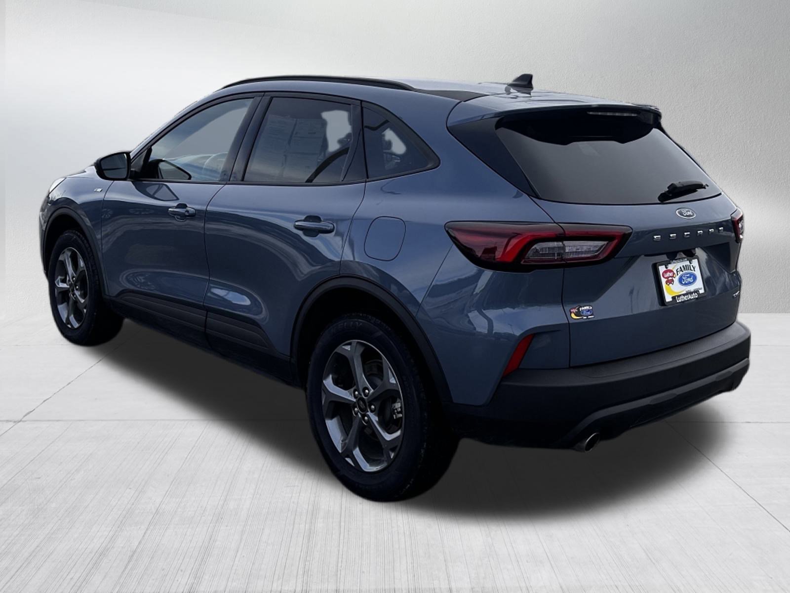 Certified 2025 Ford Escape ST-Line Select image 3