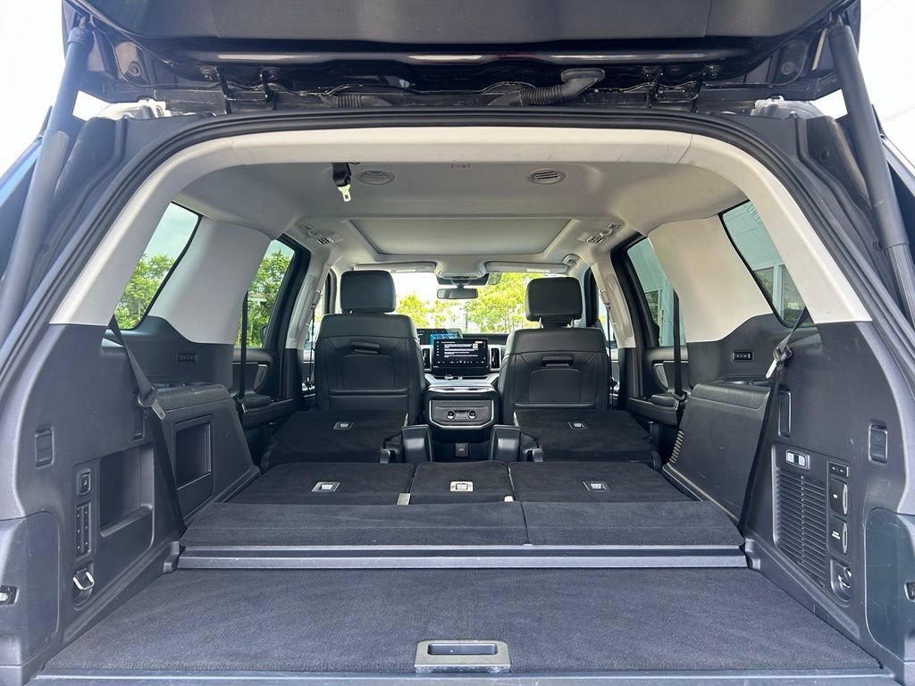 Certified 2025 Ford Expedition Active AWD/4WD image 23