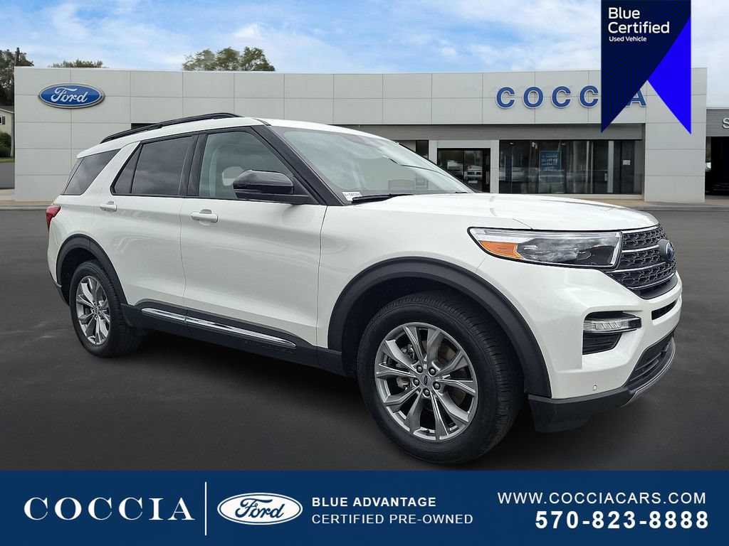 Certified 2023 Ford Explorer XLT w/ Equipment Group 202A AWD/4WD image 3