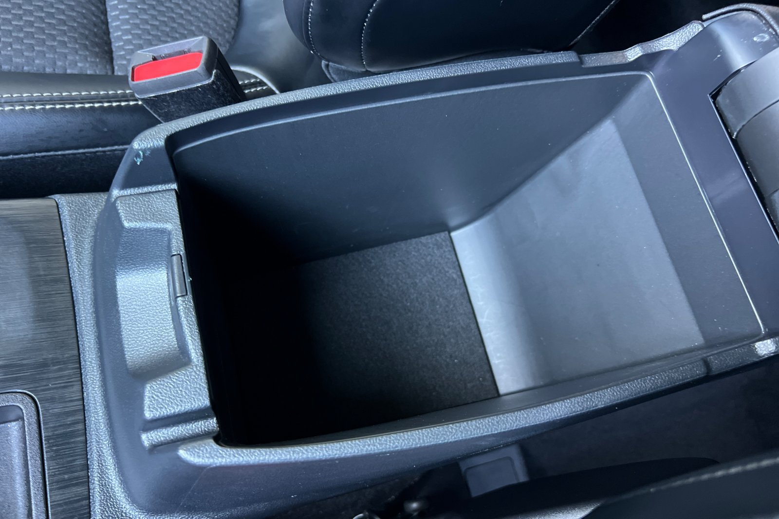 Certified 2024 Ford Escape SE FWD image 30