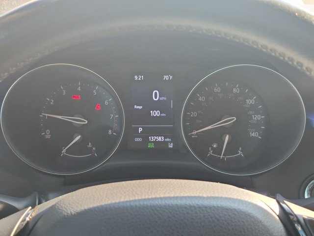 Used 2020 Toyota C-HR XLE FWD image 20
