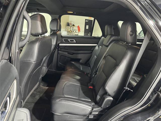 Certified 2017 Ford Explorer XLT w/ Equipment Group 202A AWD/4WD image 27