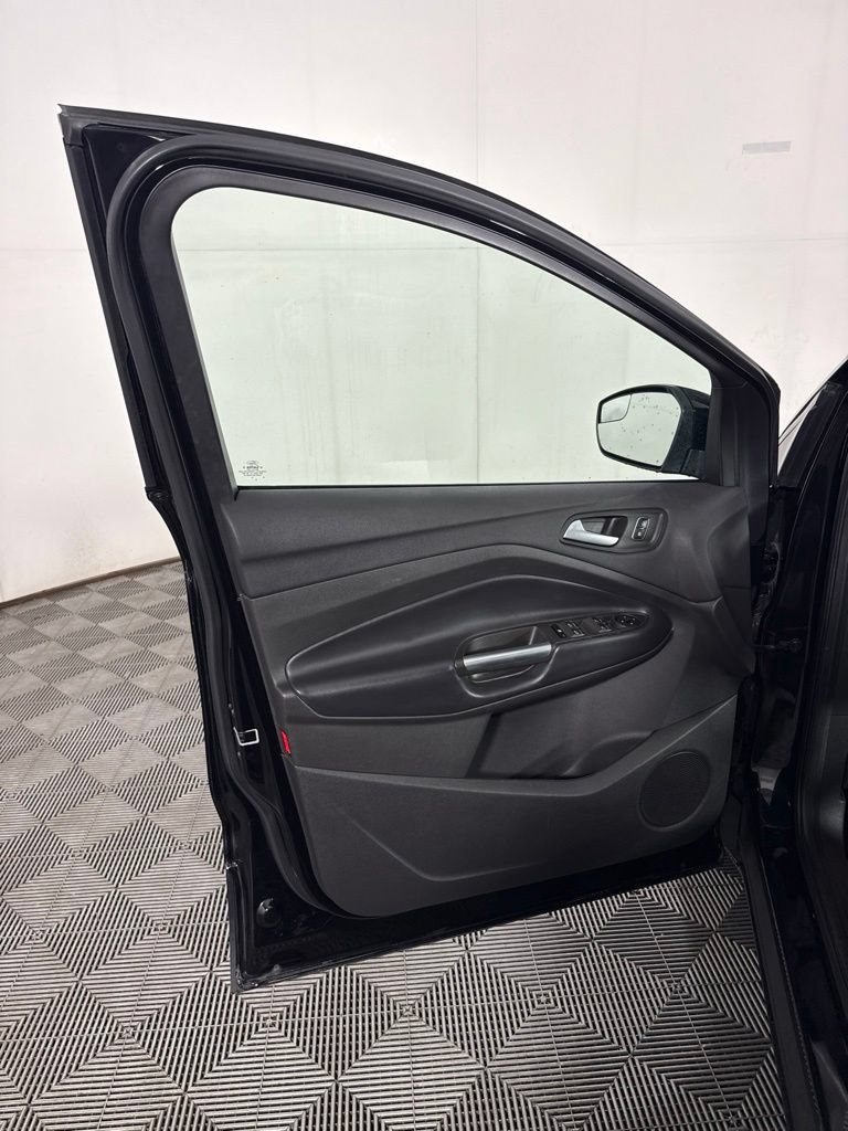 Certified 2019 Ford Escape SE FWD image 14