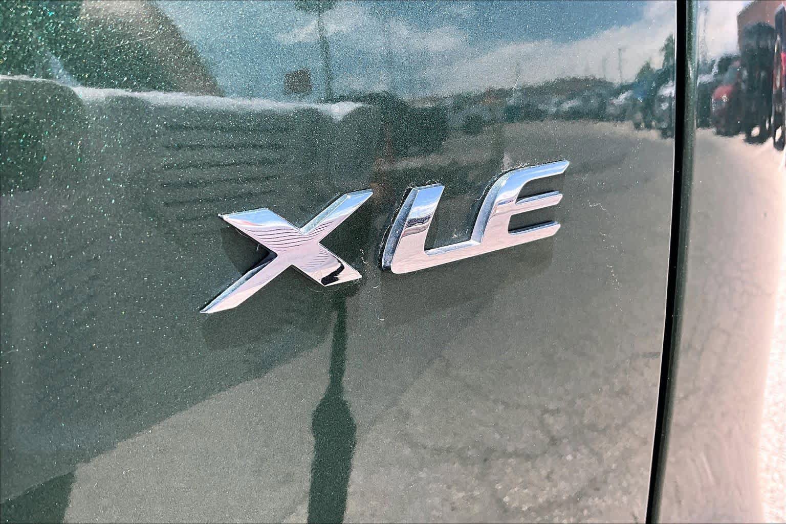 Used 2024 Toyota Corolla Cross XLE FWD image 10