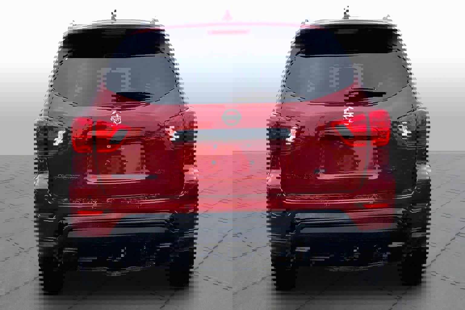 Used 2020 Nissan Pathfinder SV w/ Rock Creek Edition image 3