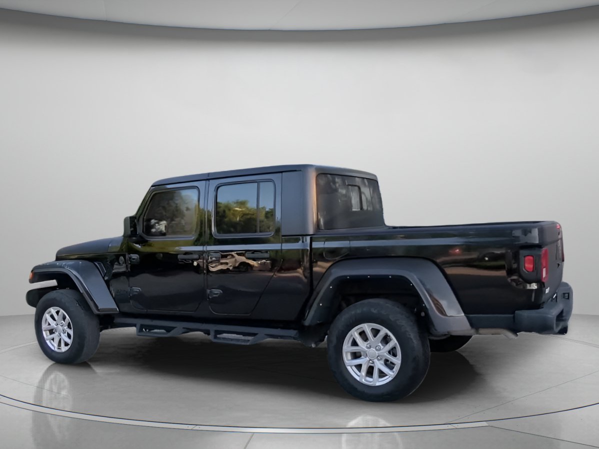 Used 2023 Jeep Gladiator Sport AWD/4WD image 16