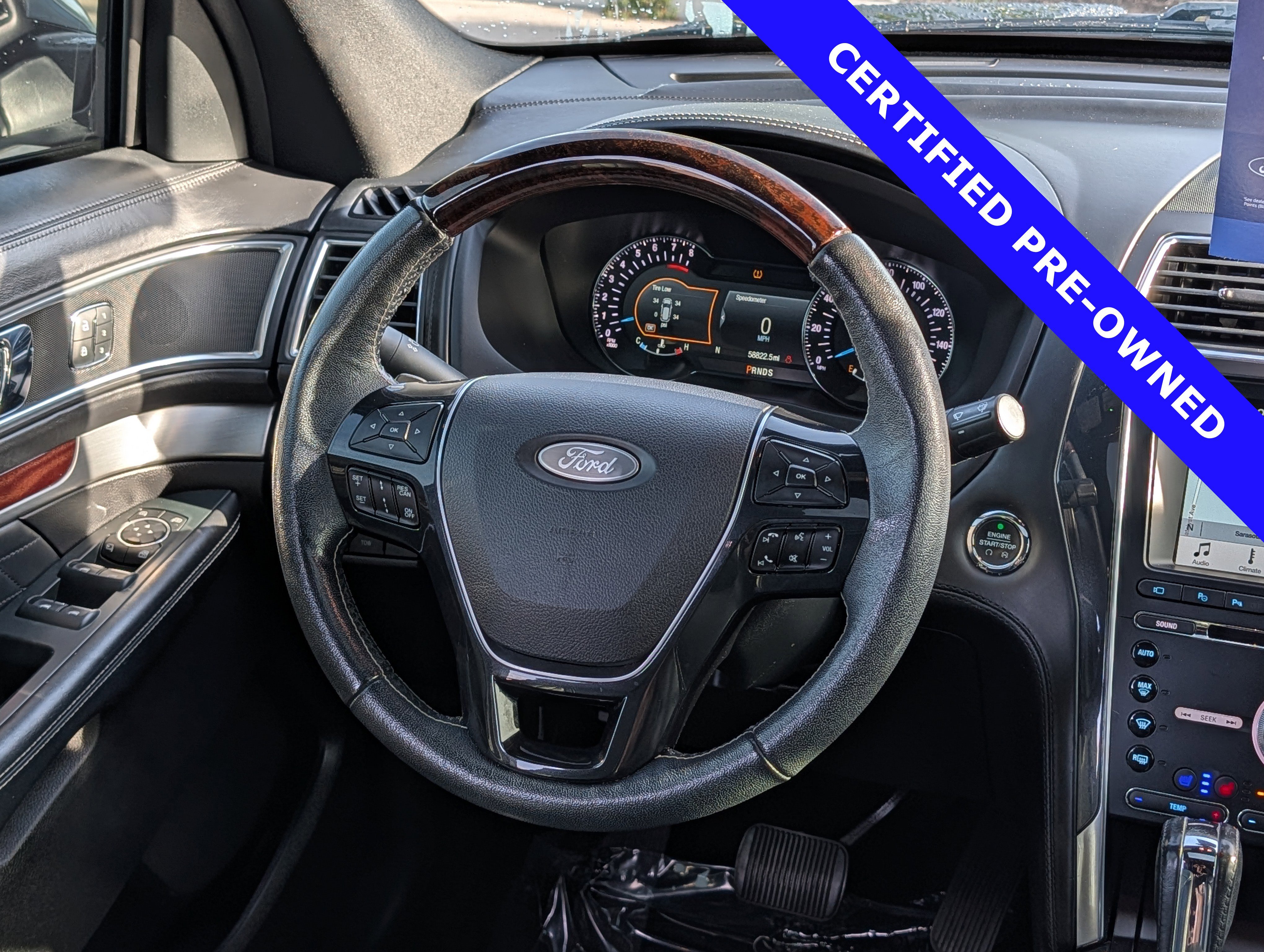 Certified 2018 Ford Explorer Platinum AWD/4WD image 18