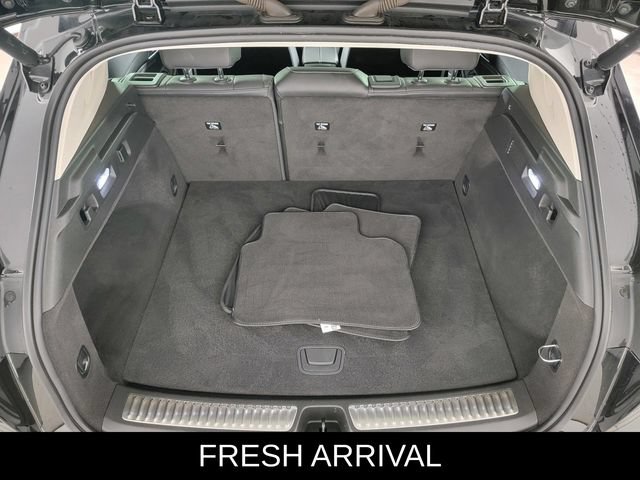 Used 2021 Buick Envision Essence w/ Technology Package I AWD/4WD image 16