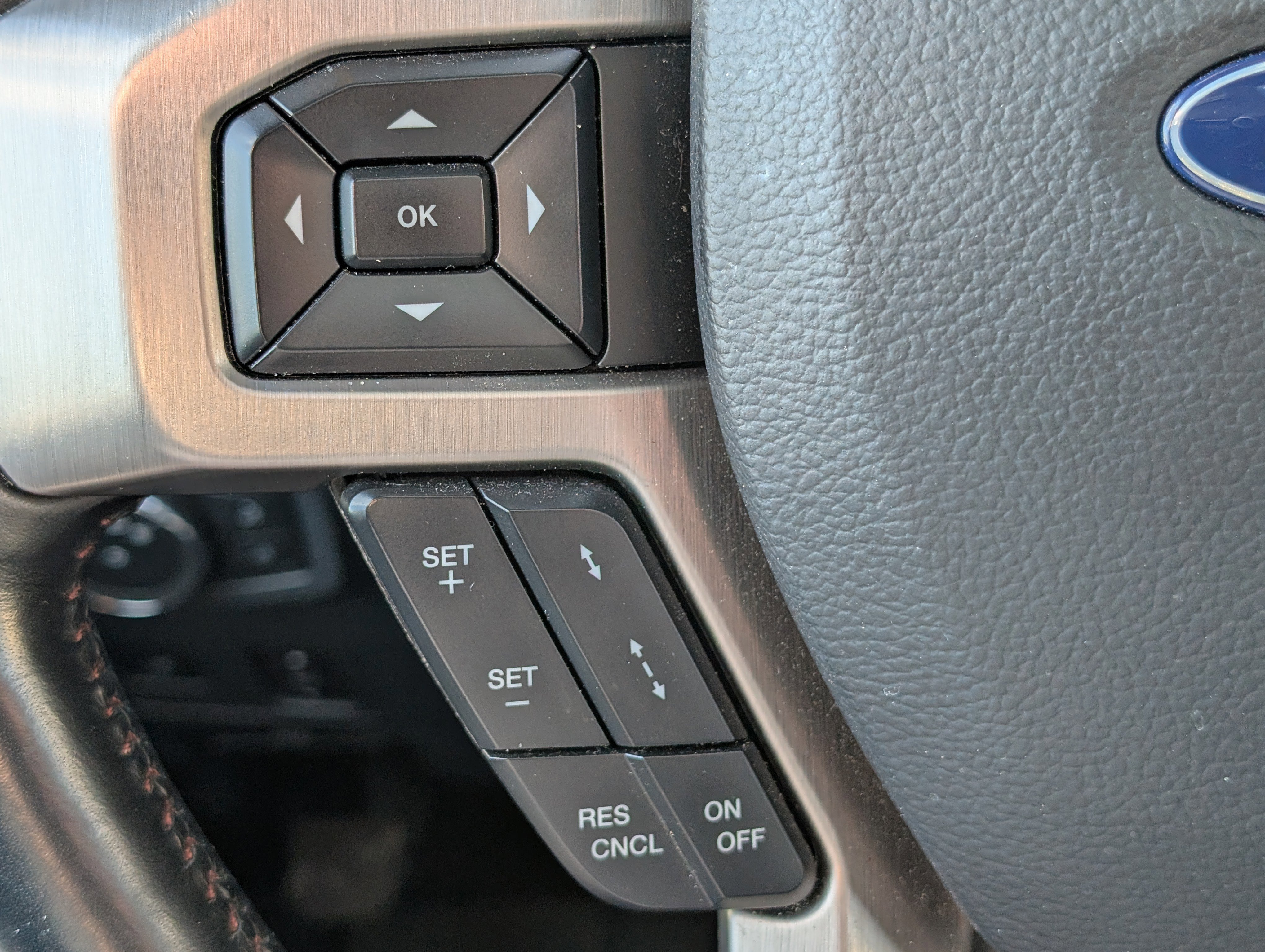 Certified 2022 Ford F350 Platinum image 25