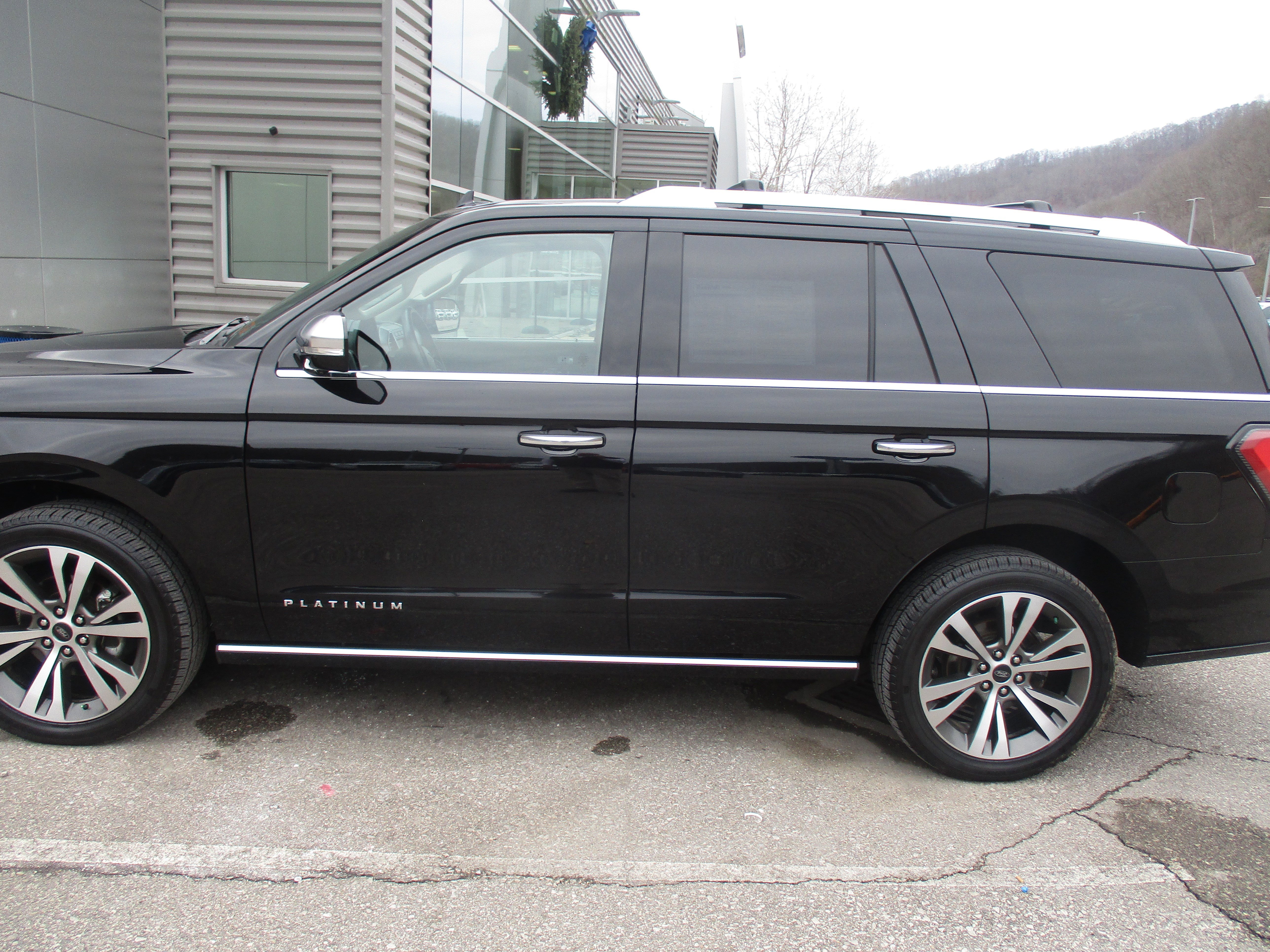 Certified 2021 Ford Expedition Platinum image 7