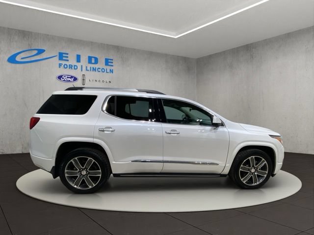 Used 2017 GMC Acadia Denali w/ Technology Package AWD/4WD image 7