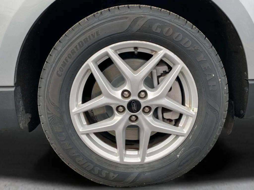 Certified 2023 Ford Edge SEL image 29