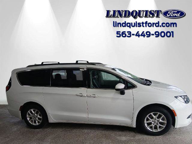Used 2020 Chrysler Voyager Lxi image 6