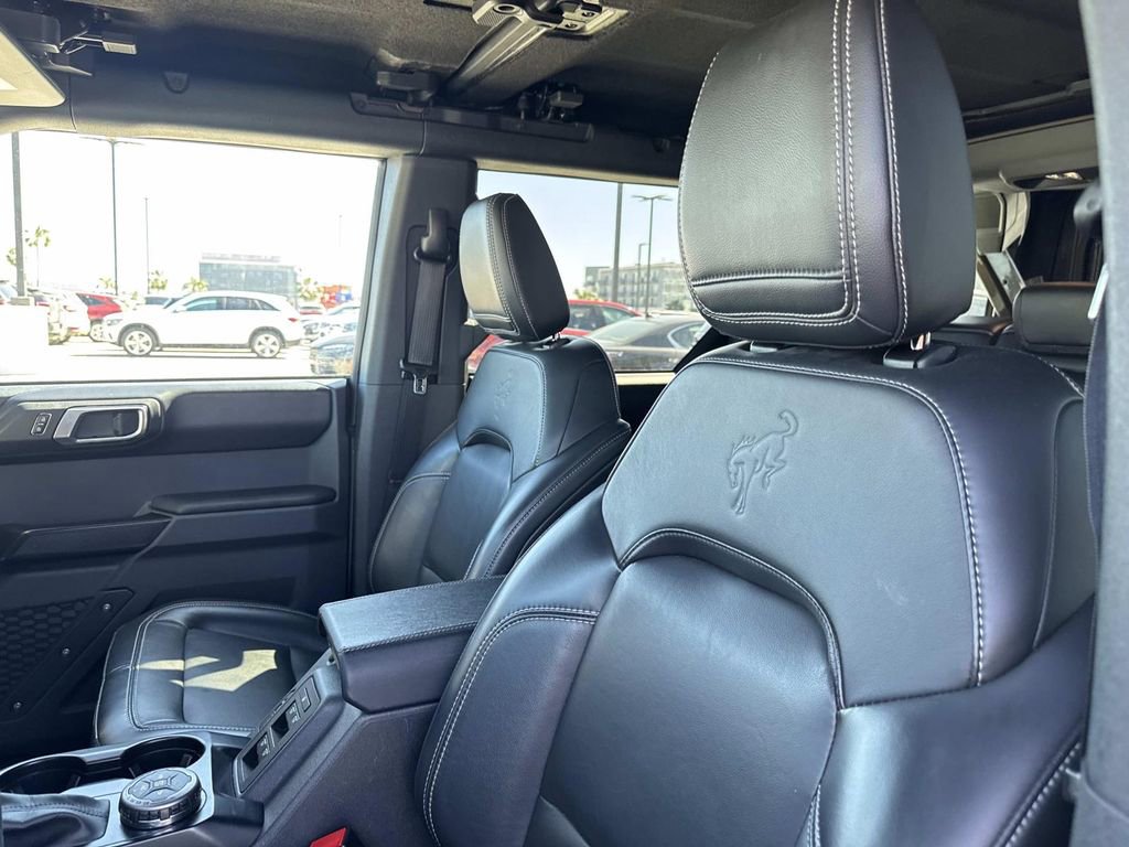 Certified 2025 Ford Bronco Outer Banks AWD/4WD image 11