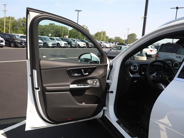 Used 2023 Mercedes-Benz GLC 300 4MATIC image 19