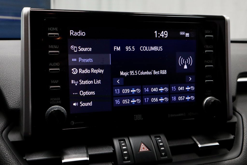 Used 2019 Toyota RAV4 Limited w/ Advanced Technology Package image 11