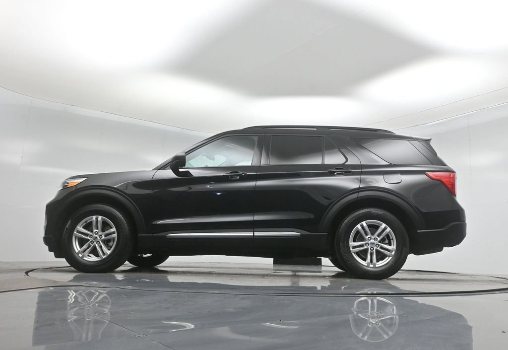 Certified 2022 Ford Explorer XLT image 20