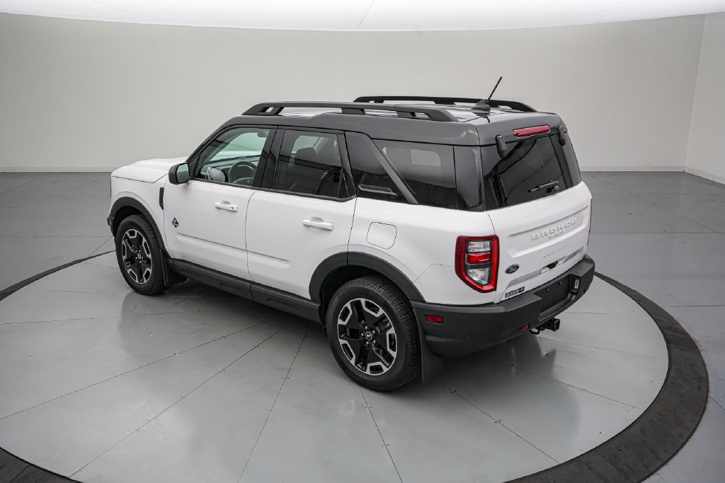 Certified 2023 Ford Bronco Sport Outer Banks w/ Tech Package AWD/4WD image 6