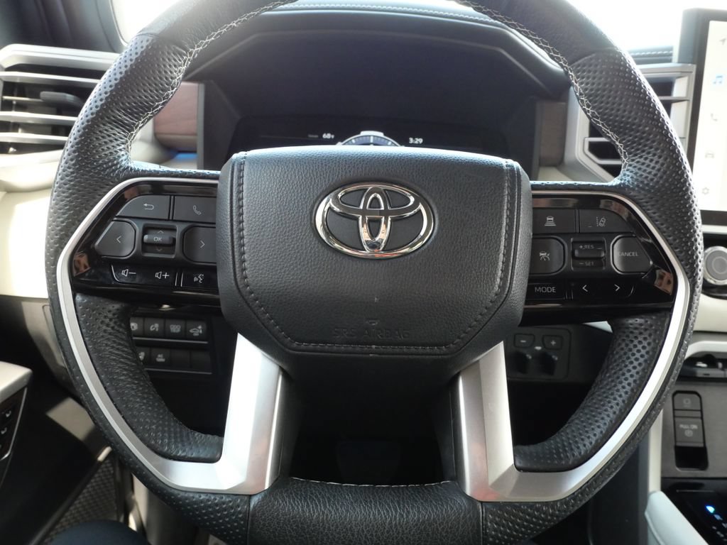 Used 2024 Toyota Sequoia Capstone AWD/4WD image 29