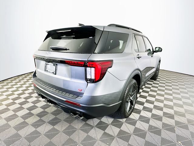 Certified 2025 Ford Explorer ST image 5
