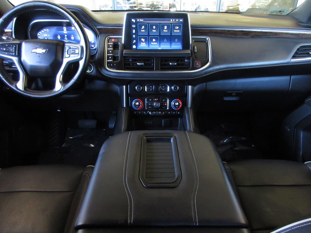 Used 2023 Chevrolet Suburban Premier AWD/4WD image 21