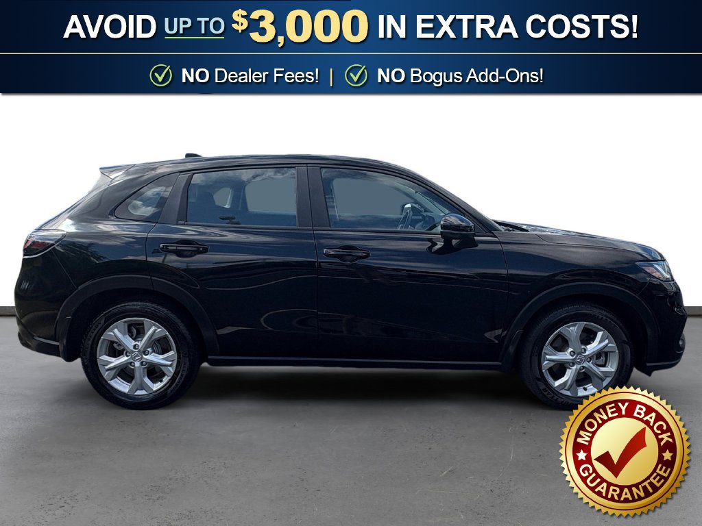Used 2025 Honda HR-V LX image 8