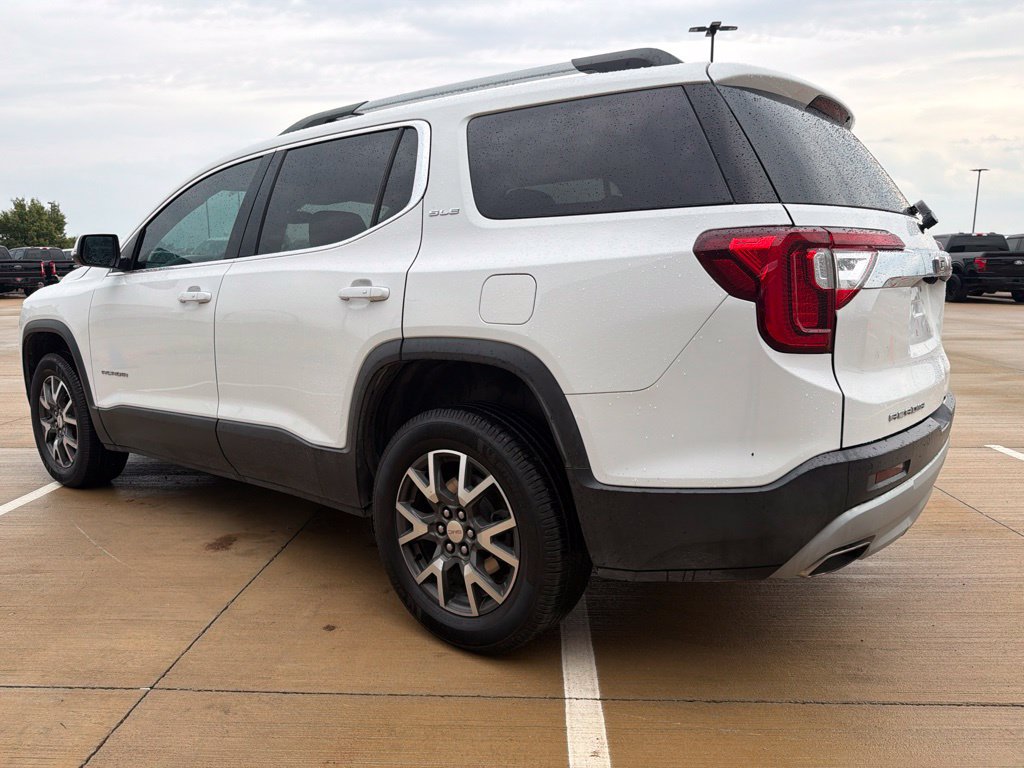 Used 2022 GMC Acadia SLE w/ Driver Convenience Package FWD image 4