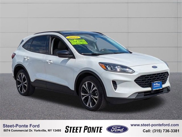 Certified 2022 Ford Escape SE w/ SE Sport Appearance Package image 5